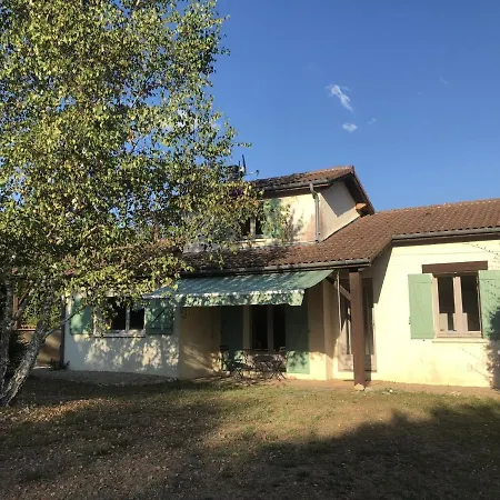 Country-side In Boissieres With Swimming Pool Vakantiehuis
