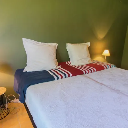 Vakantiehuis Country-side In Boissieres With Swimming Pool
